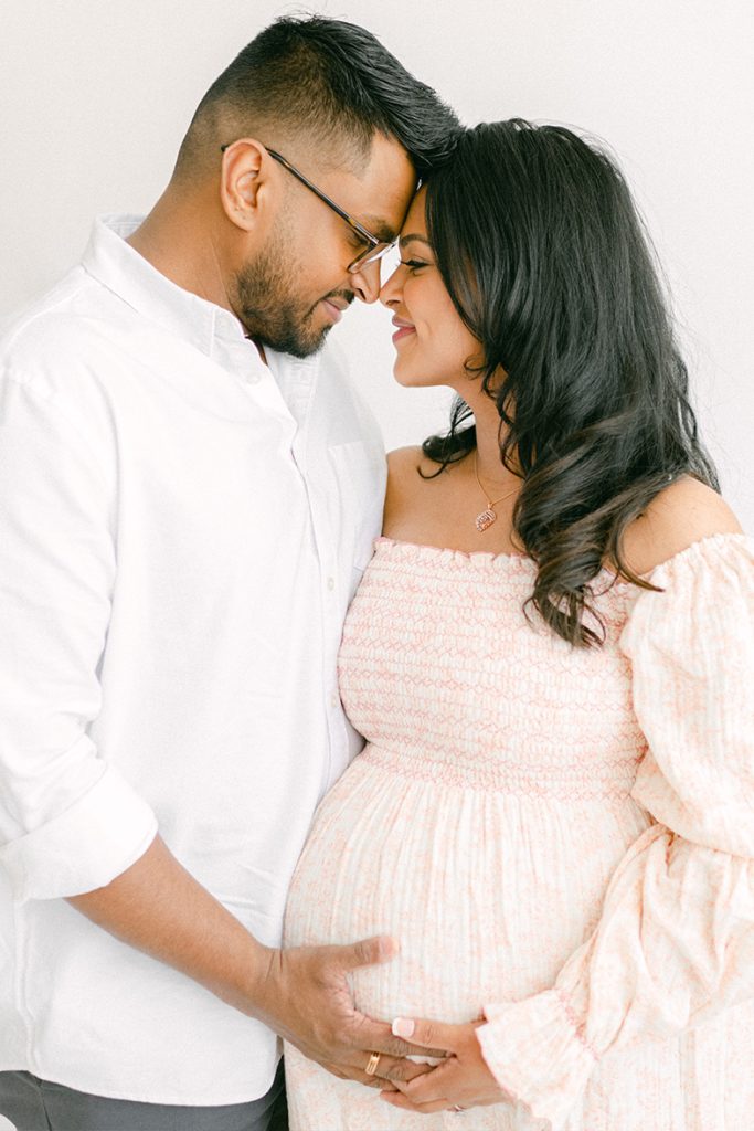 maternity-session-chicago-studio
