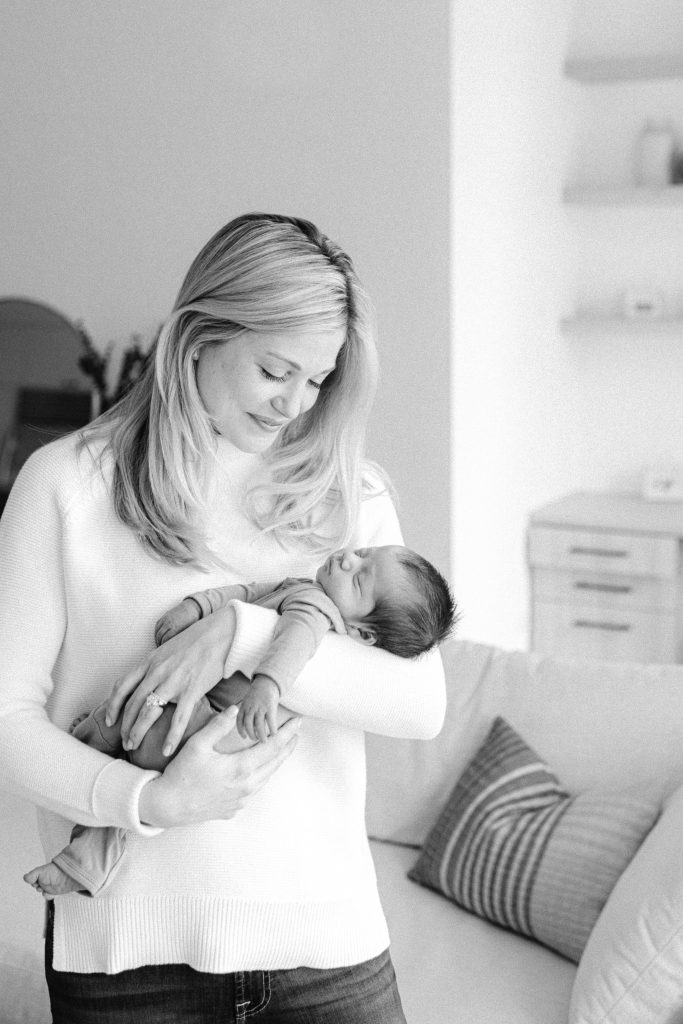newborn-home-photography-lincoln-park-chicago