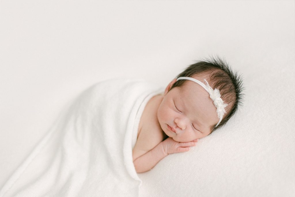 newborn-photography-studio-lakeview
