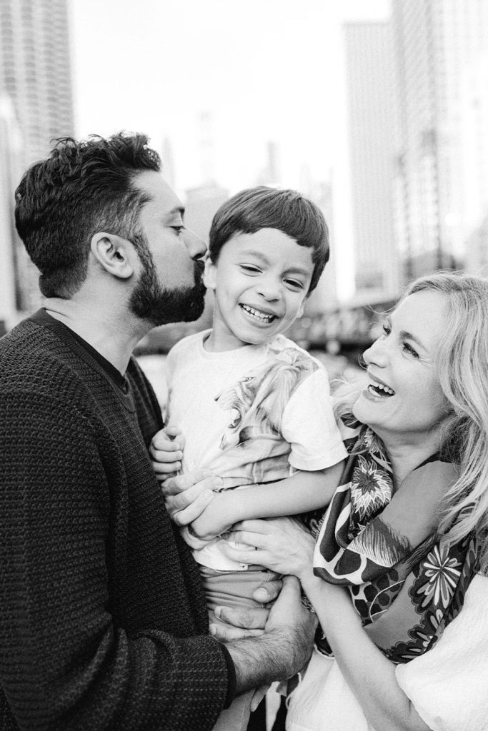 chicago-riverwalk-family-photographer